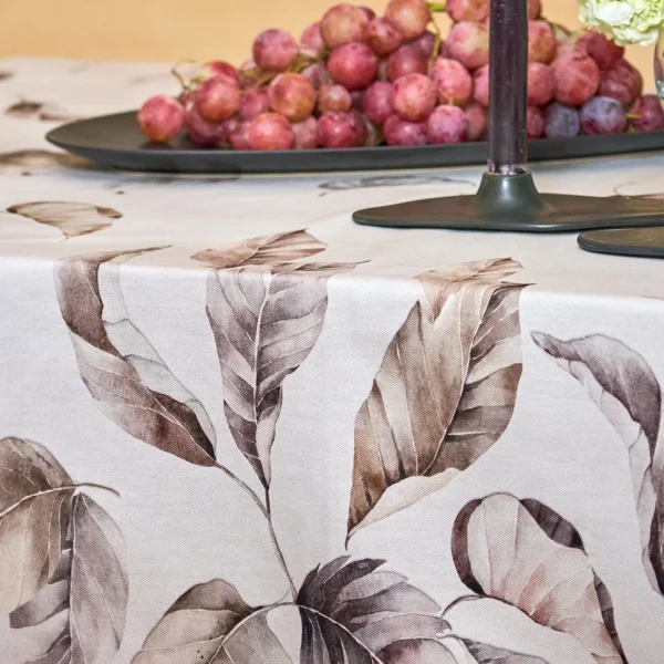 Tovaglia Tiffany 07 by Vingi – 100% Cotone, Stampa Foglie Autunnali – Made in Italy - immagine 2