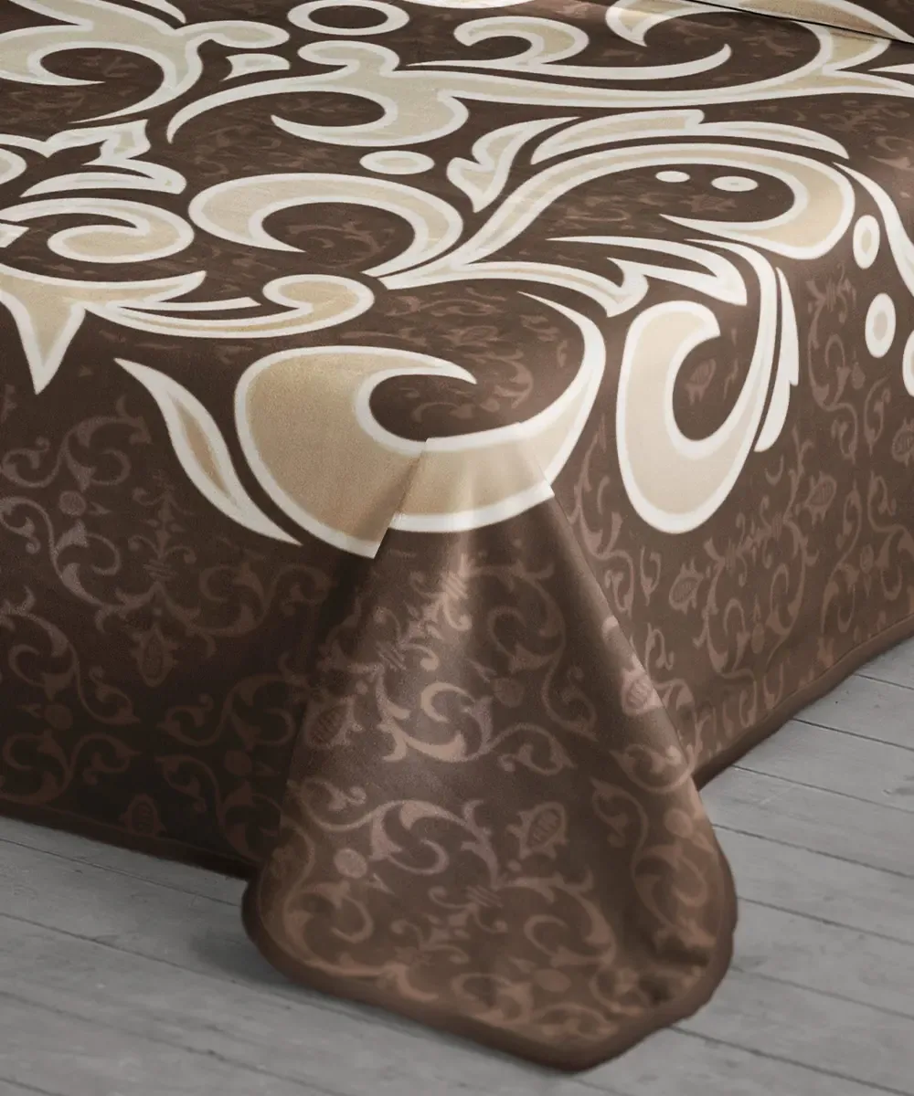 Coperta Ster 289 Marrone: coperta in microfibra effetto velluto con un elegante decoro a volute tono su tono - foto 2