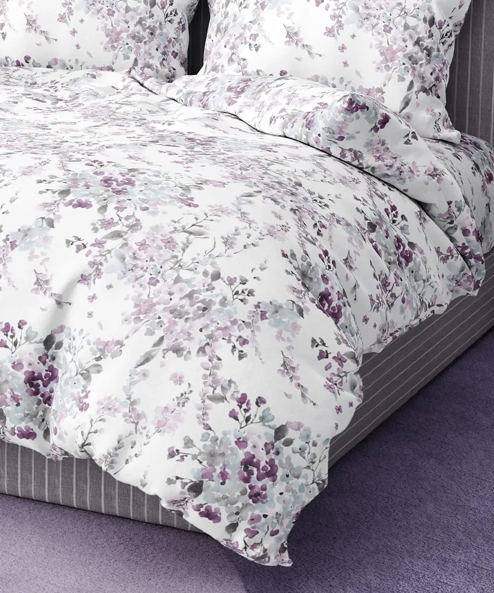 Parure Copripiumino Acquerello con delicati fiorellini viola su fondo bianco - foto 2
