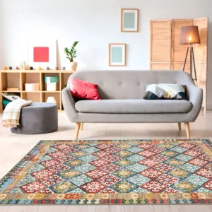 Tappeto kilim Anatolia 07 in un soggiorno scandinavo