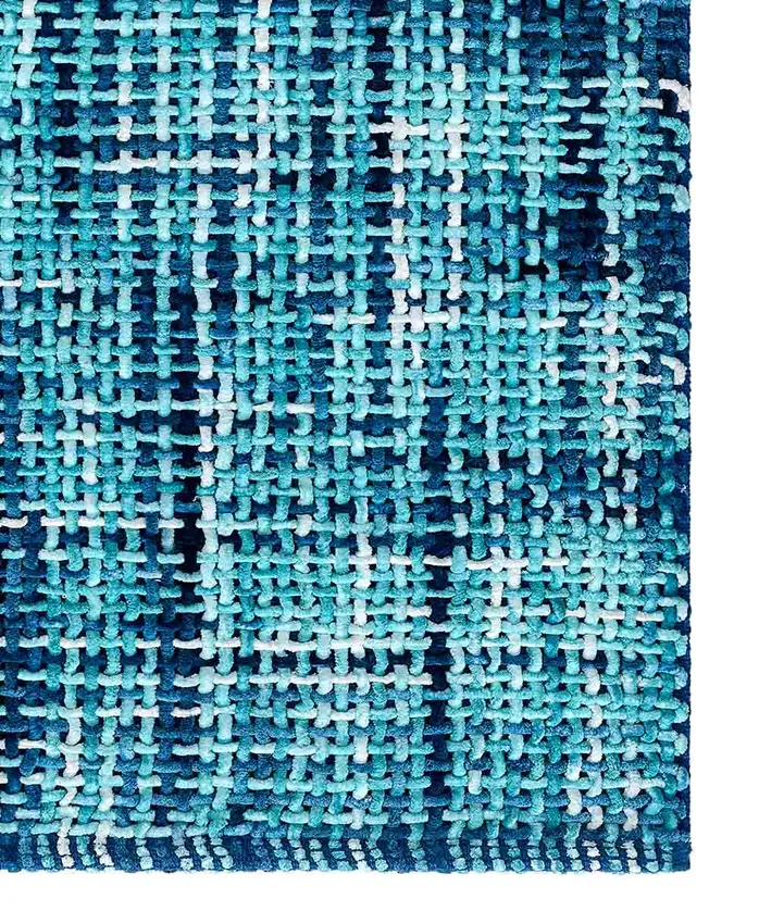 Dettaglio della trama in microfibra del tappeto bagno Crazy Blu
