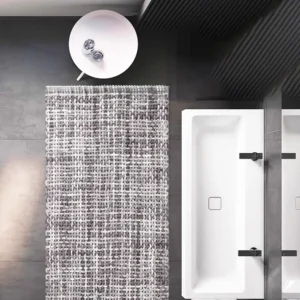 Tappeto bagno Crazy Grigio antiscivolo ambientato in un bagno moderno