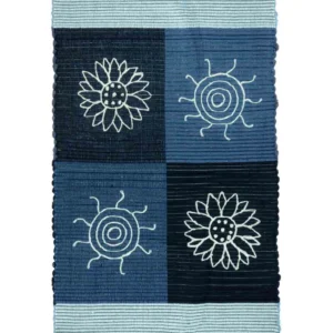 Tappeto Summer Blu in 100% cotone tessuto a mano con soli e fiori a punto catenella