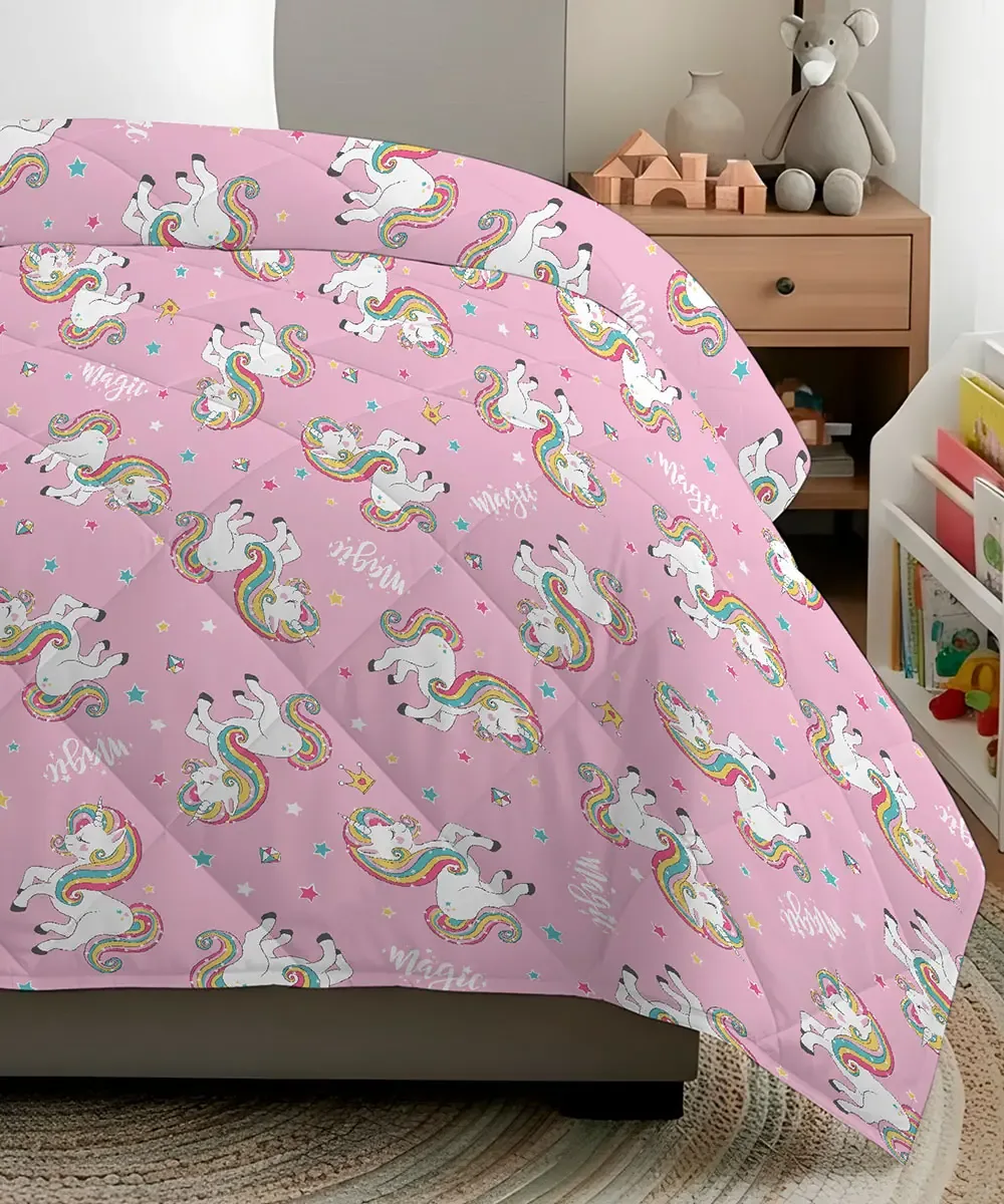 Trapunta Unicorno 300 g invernale con dolci unicorni su fondo rosa - foto 2